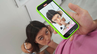 Latina Camila Palmer gives nice blowjob to Jordi