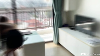 Boyfriend destroys my snatch with his raging boner
