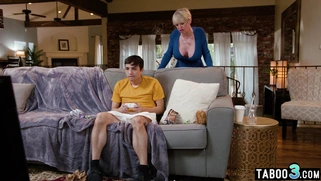 Stepson mesmerized by stepmothers pussy