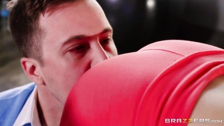 Jessy buried face in Harlow Harrison's ass and his wife is none the wiser