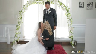 Jillian Janson and Nina Hartley give blowjob to Alex Legend