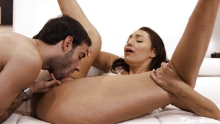 Bella Rolland gets her pussy licked by Jake Adams
