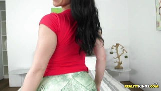 Half-Italian and half-Salvadorian babe Bella Reese pops out her jugs