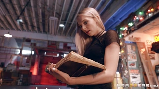 Leda Bear on her knees gives nice blowjob