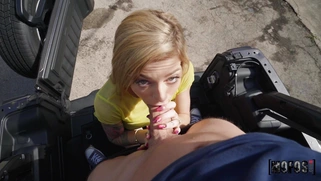 Roxy Ryder is sucking the thick dick in POV