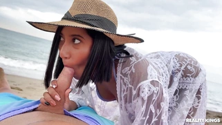Alika Penagos is sucking thick cock on the beach