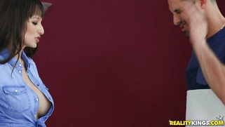 Guys spy on Lexi Luna changes her clothes