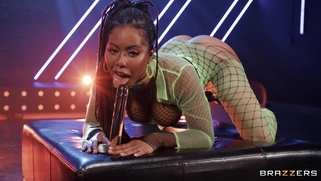 Kira Noir is preparing her anus for an action with dildo