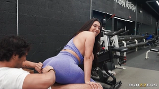 Big booty Nataly Ordonez rides dude's cock