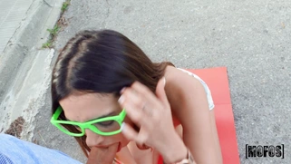 Penelope Cross gives nice blowjob