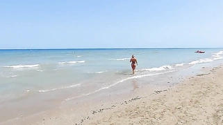 Amateur Porn Babe Tanlines Invited Shower Porn