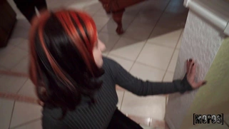 Sawyer Kelly gets facialed in POV
