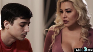 Son loosing virginitiy in stepmoms pussy