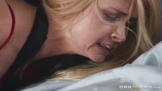 Sarah Vandella on her fours gets hardcore pussy pounding