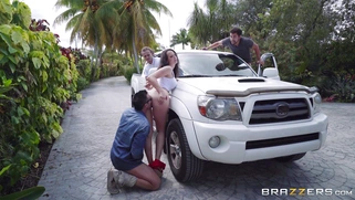 Lexi Luna sucking and fucking outdoors by the car