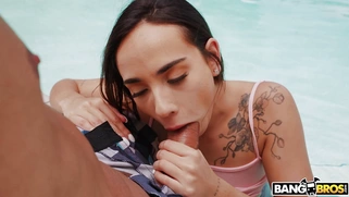 Gaby Ortega is sucking Peter Fitzwell's cock in the pool