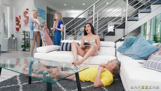 Roxie Sinner gets fucked by Mick Blue standing
