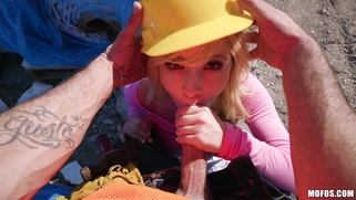 Teen Kenzie Reeves is sucking cock in POV