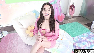 TRUE ANAL Maddie Wren wants an ass full