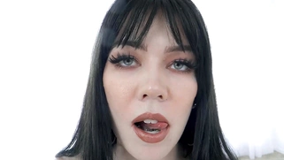 Inked beauty Leda Elizabeth has her throat fucked dirty