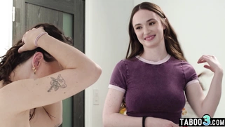 Lesbian babe lincking her teen roommate