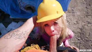 Teen Kenzie Reeves is sucking cock in POV