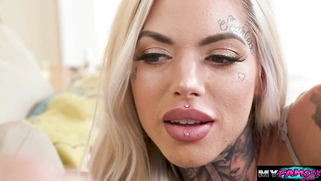 My horny stepcousin wants my cock inside her pussy