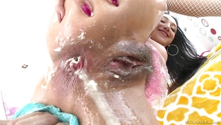 Vicki Chase consumes cupcake with her gaping anus and takes anal pounding