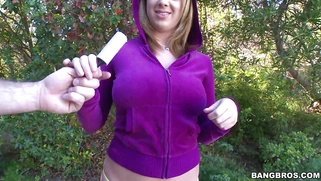 Brooke Wylde teases as she shows off her 36 double D's outdoor